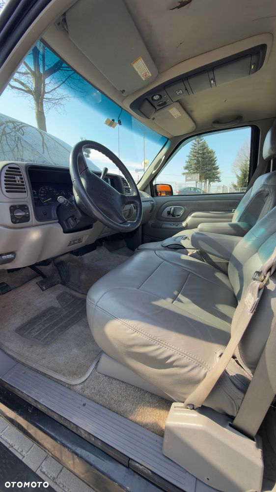 Chevrolet Tahoe - 6