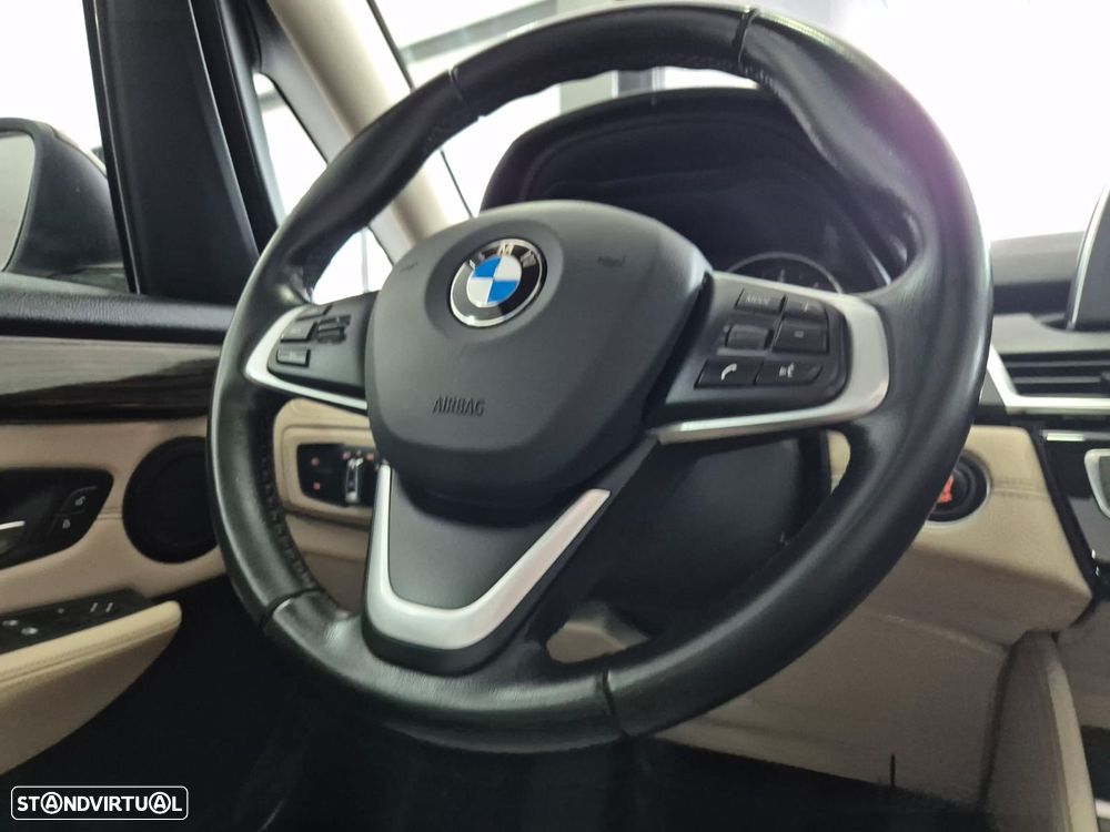 BMW 216 Active Tourer d Line Luxury - 11