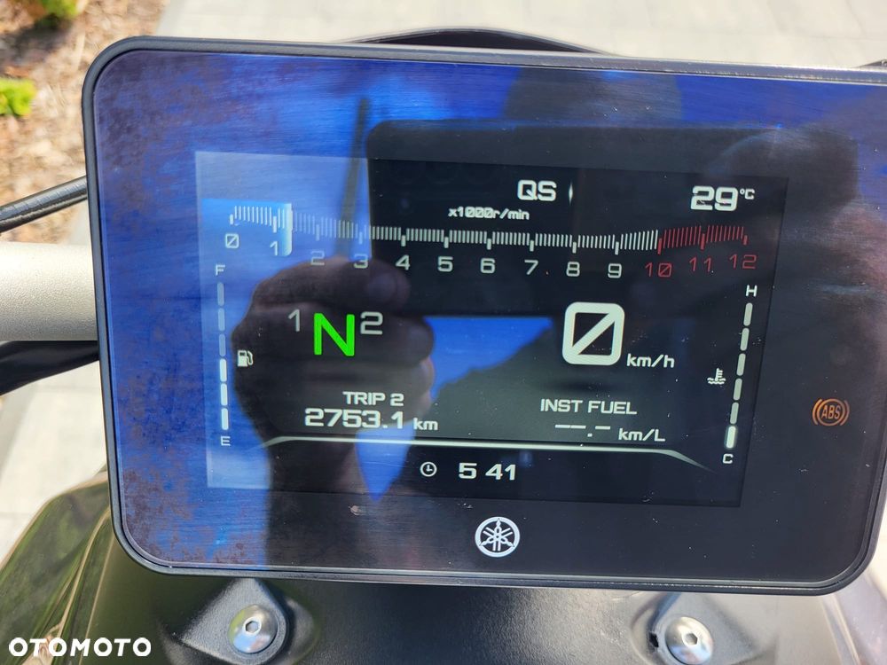 Yamaha MT - 28