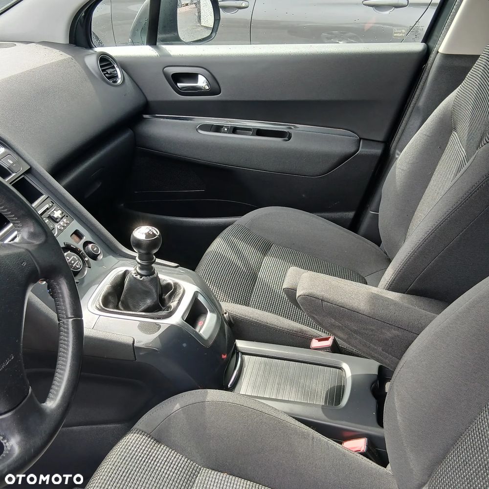Peugeot 5008 1.6 BlueHDi Active 7os - 9