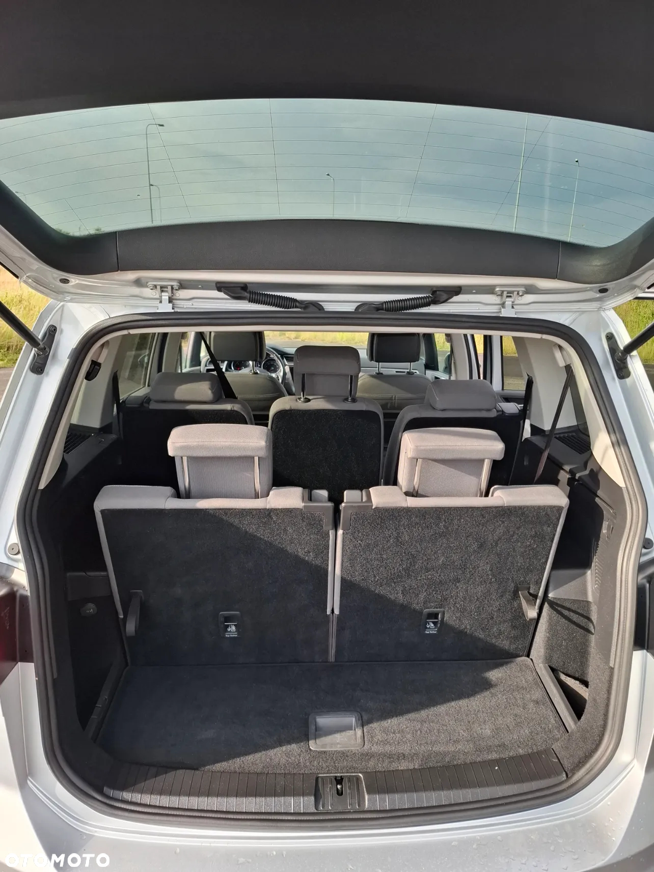 Volkswagen Touran 1.6 TDI SCR (BlueMotion Technology) Comfortline - 21