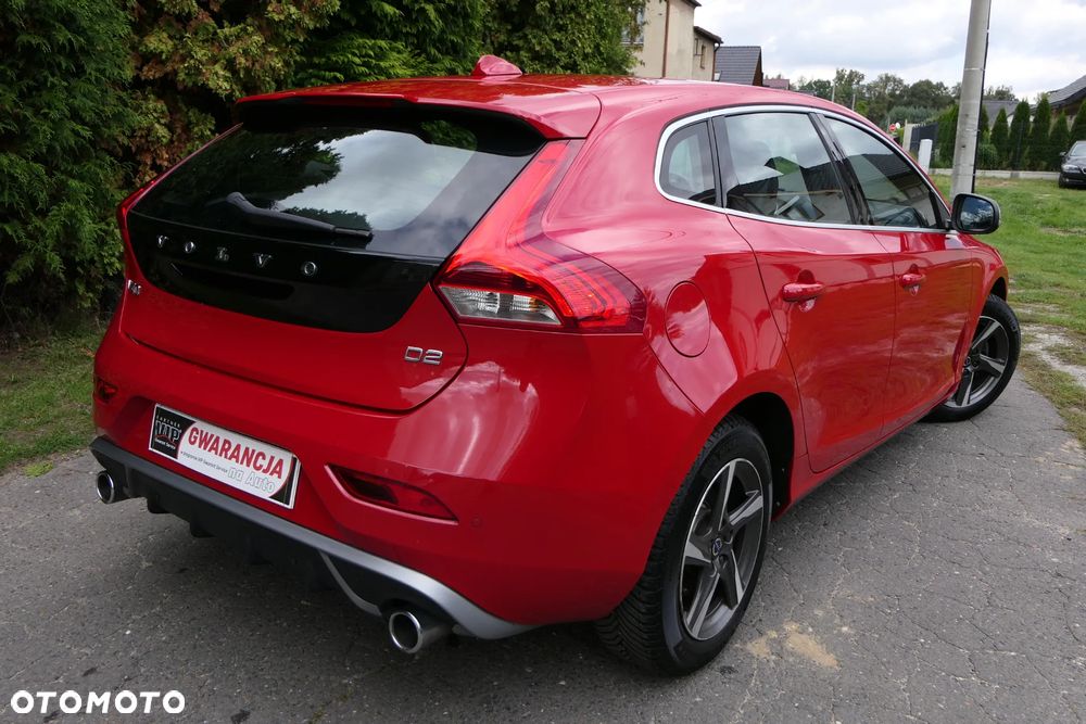 Volvo V40 D2 Drive-E R-Design Momentum - 9