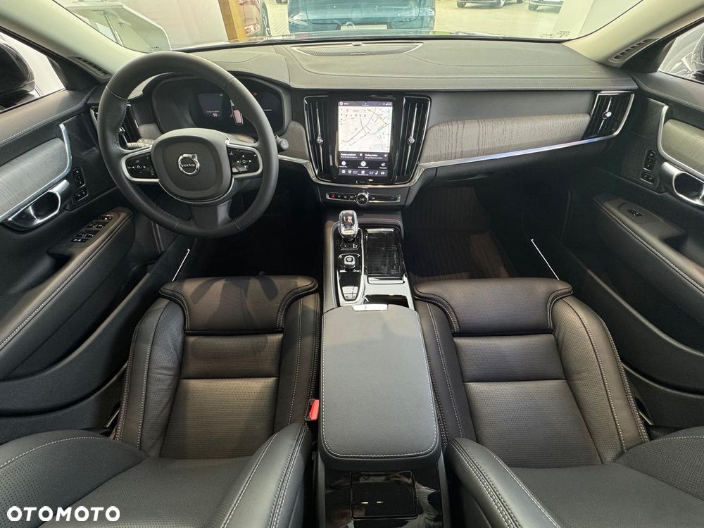 Volvo V90 T6 AWD Plug-In Hybrid Plus Dark - 13