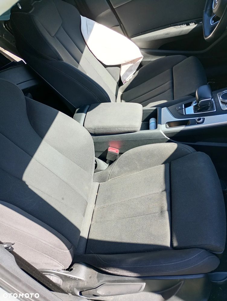 Audi A4 Avant 45 TFSI quattro S tronic S line - 11
