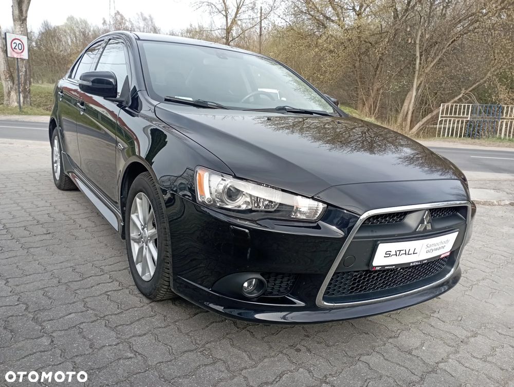 Mitsubishi Lancer 1.6 Intense - 1