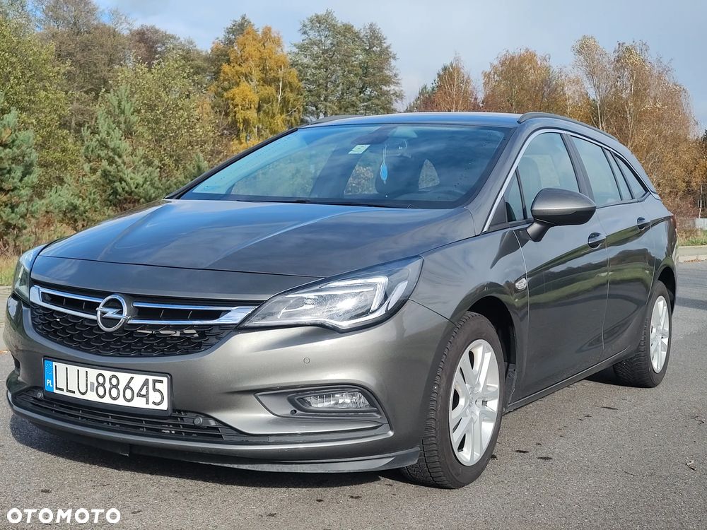 Opel Astra IV 1.6 CDTI Sport - 1