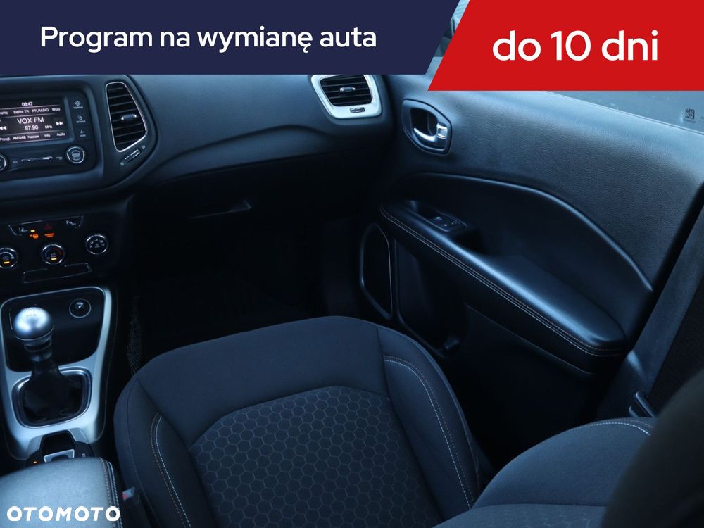 Jeep Compass - 10