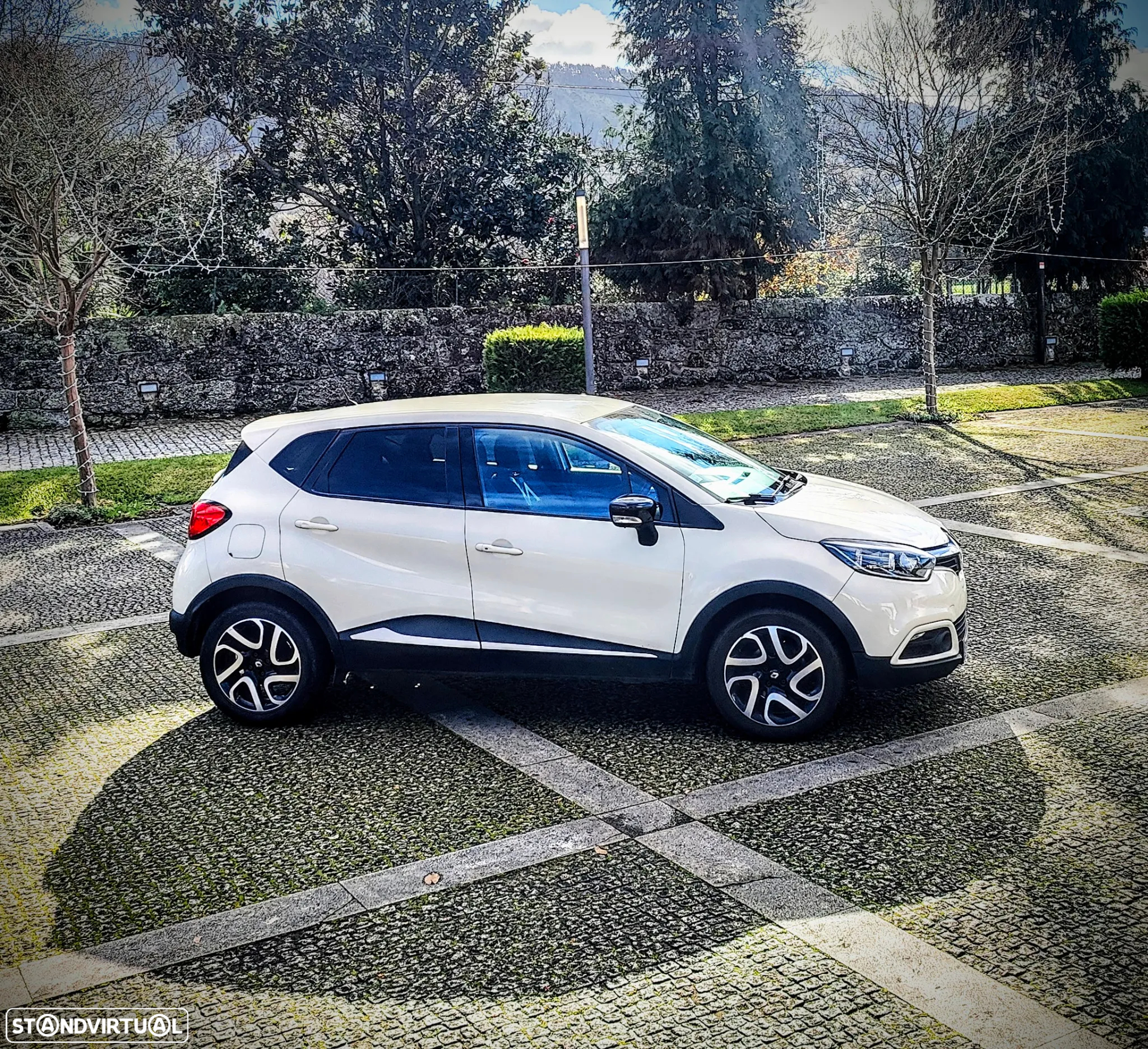 Renault Captur ENERGY TCe 120 EDC Luxe - 4