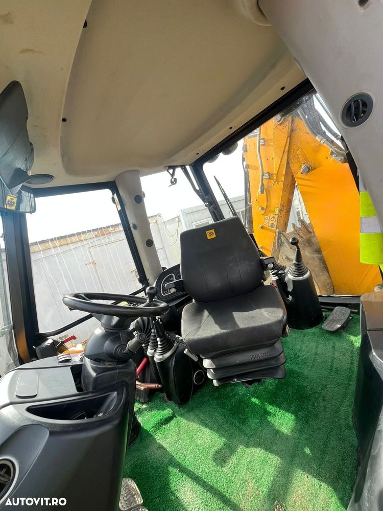 JCB 3CX - 5