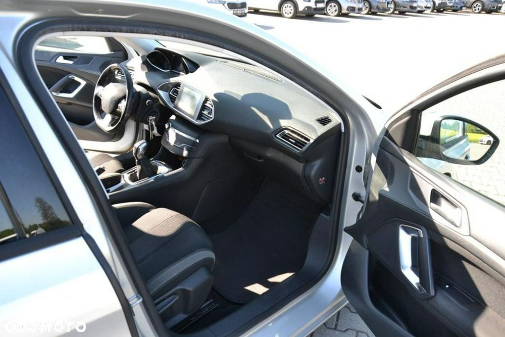 Peugeot 308 - 14