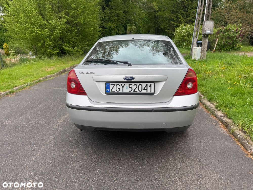 Ford Mondeo 1.8 Ghia - 5