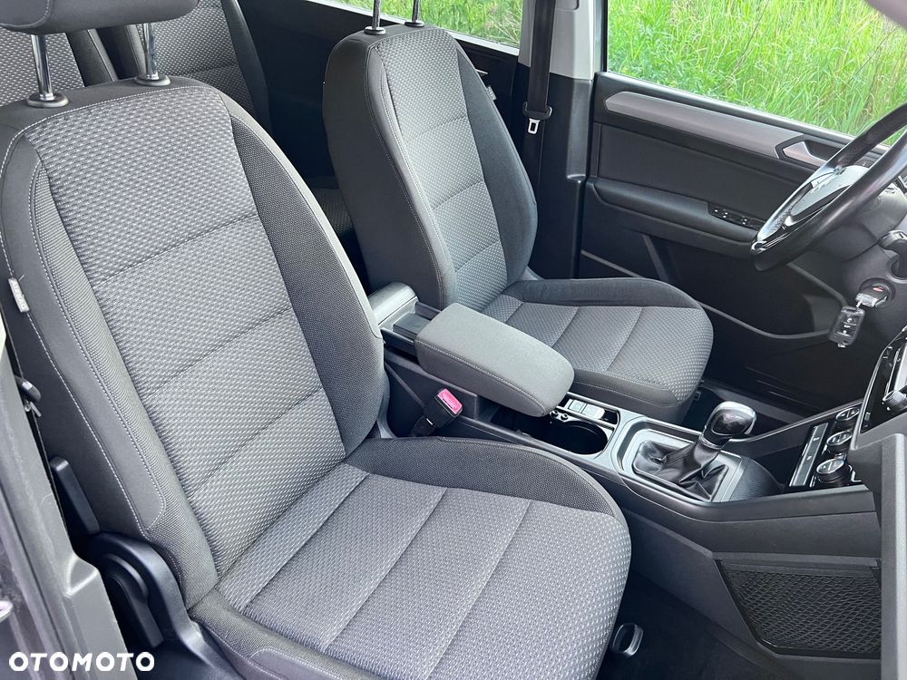 Volkswagen Touran 1.6 TDI SCR (BlueMotion Technology) DSG Comfortline - 29