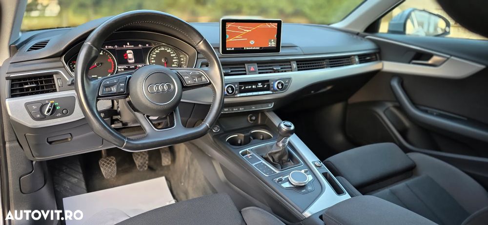 Audi A4 2.0 TDI ultra Design - 19