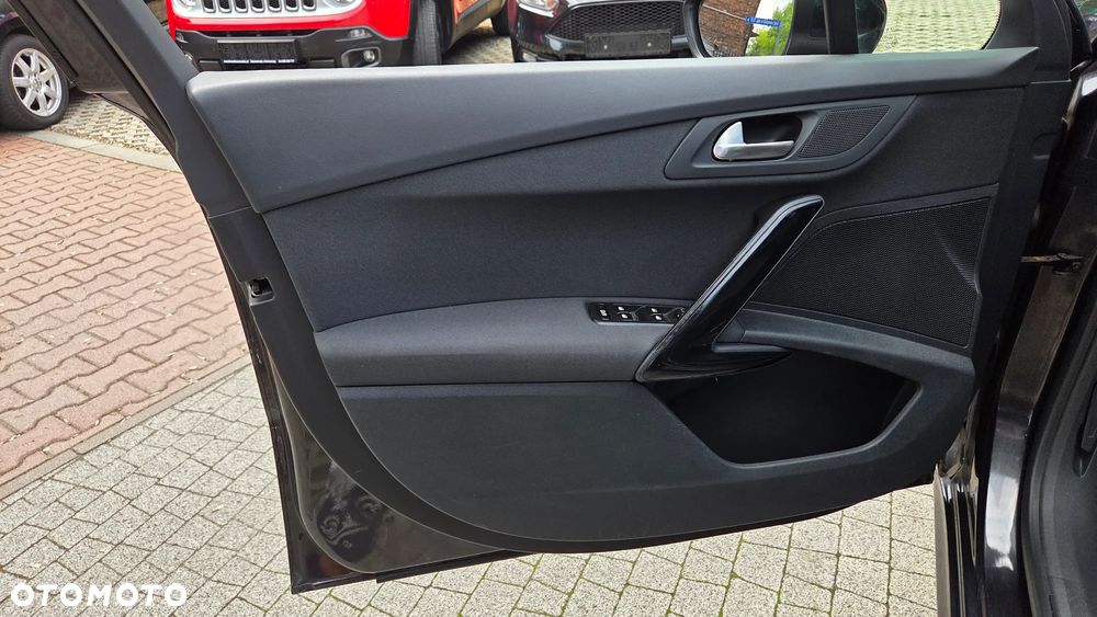 Peugeot 508 HDi FAP 140 Allure - 24
