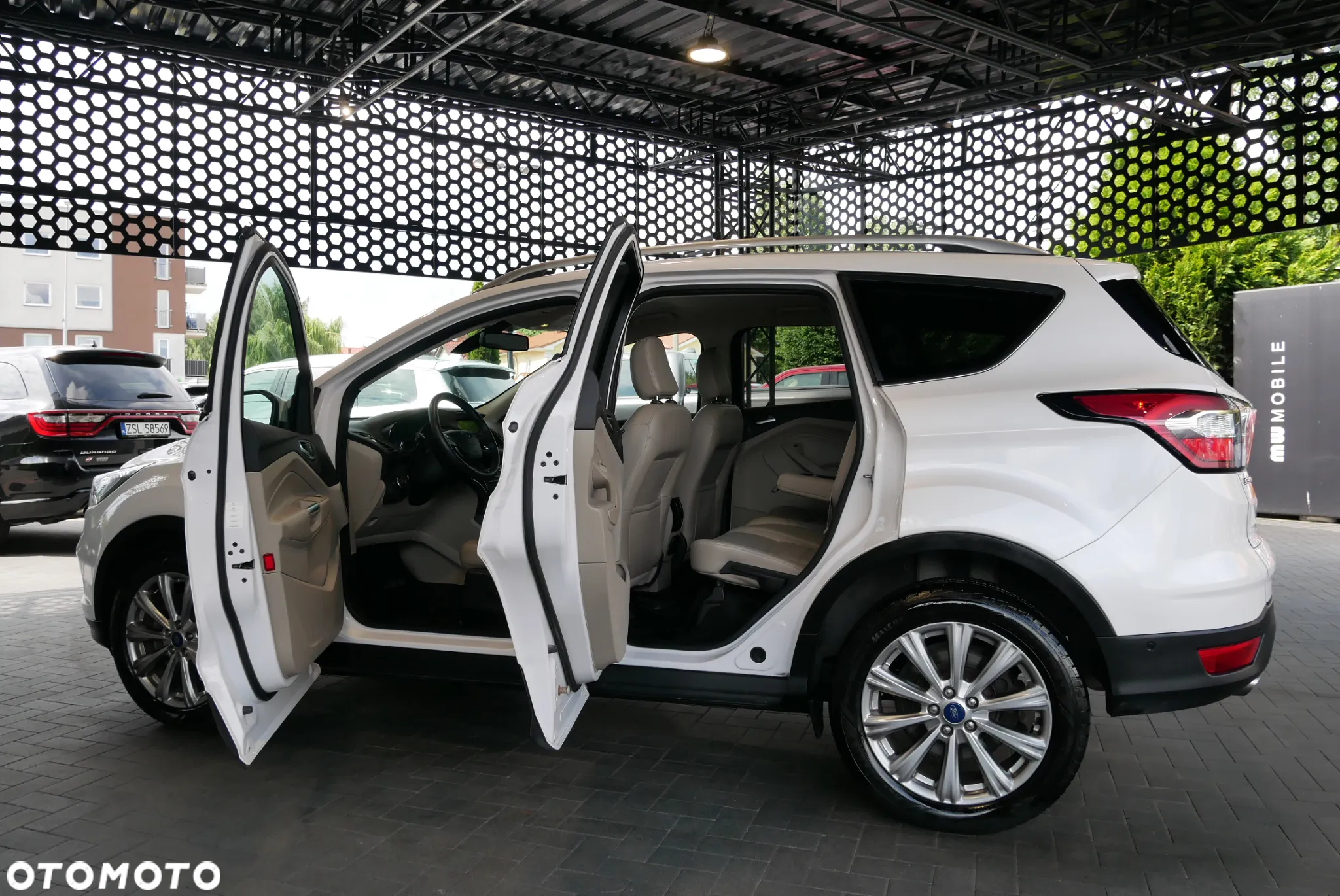Ford Escape - 8