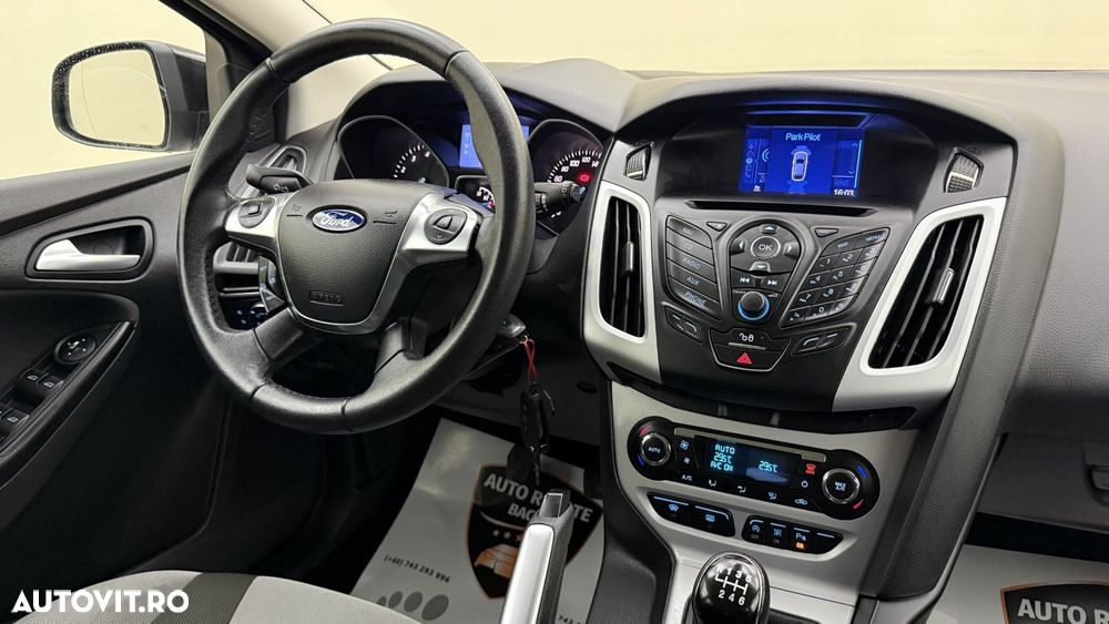 Ford Focus - 14
