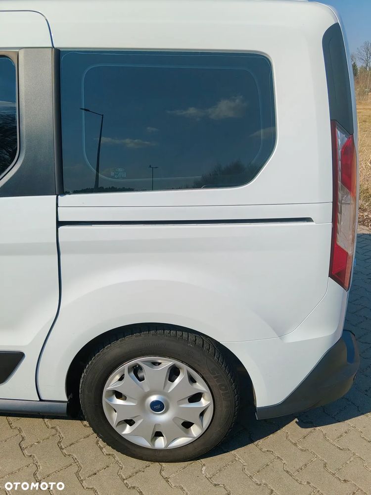 Ford Tourneo Connect - 6