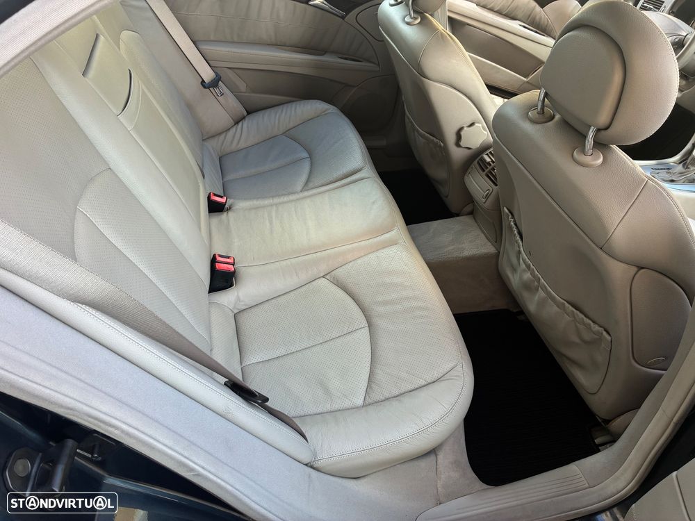 Mercedes-Benz E 270 - 18