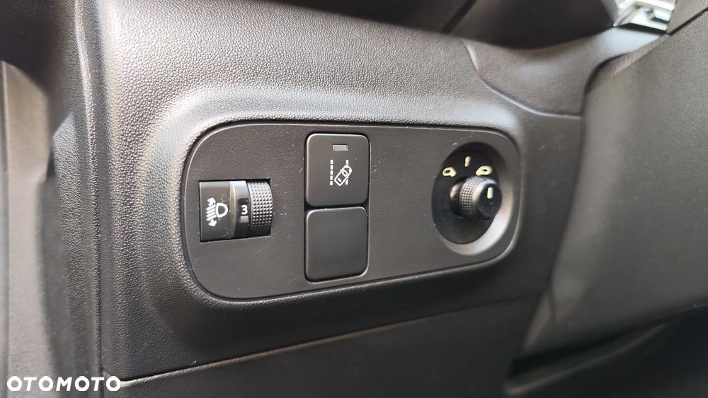 Citroën C3 1.2 PureTech Shine S&S - 21