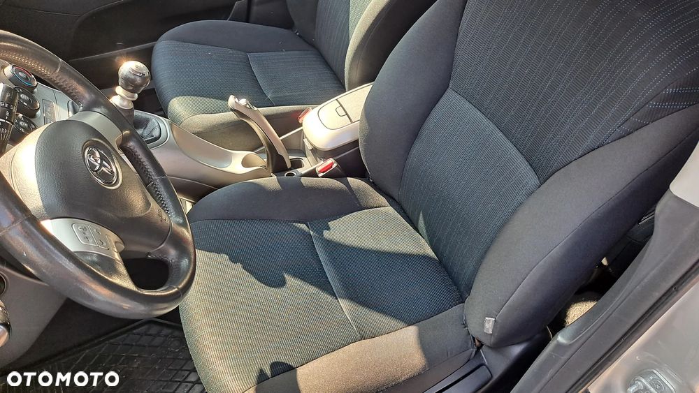 Toyota Auris - 15