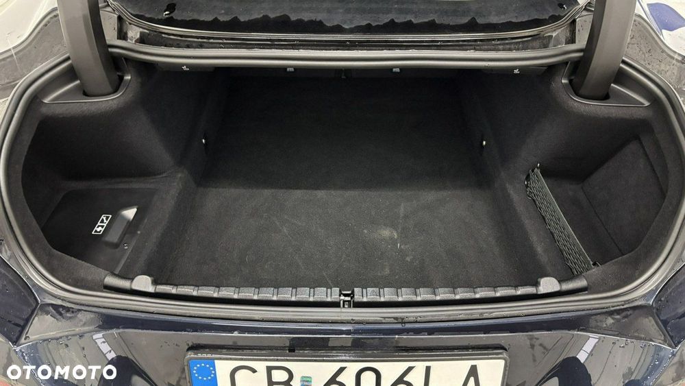 BMW Seria 8 - 16