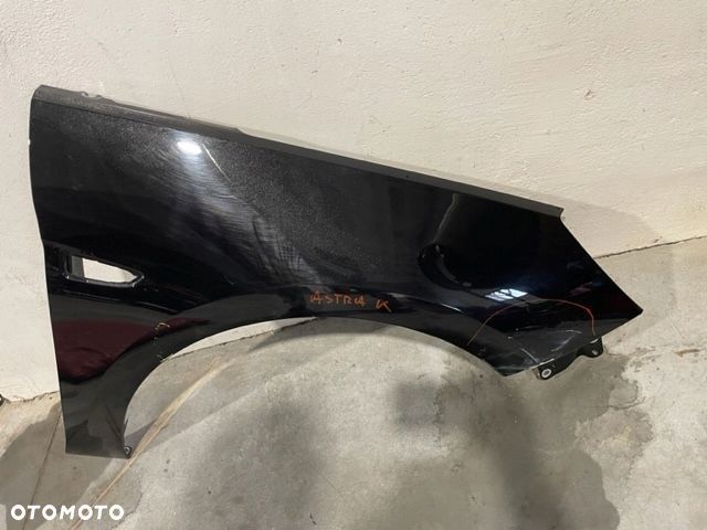 OPEL ASTRA V K błotnik prawy przód - 9