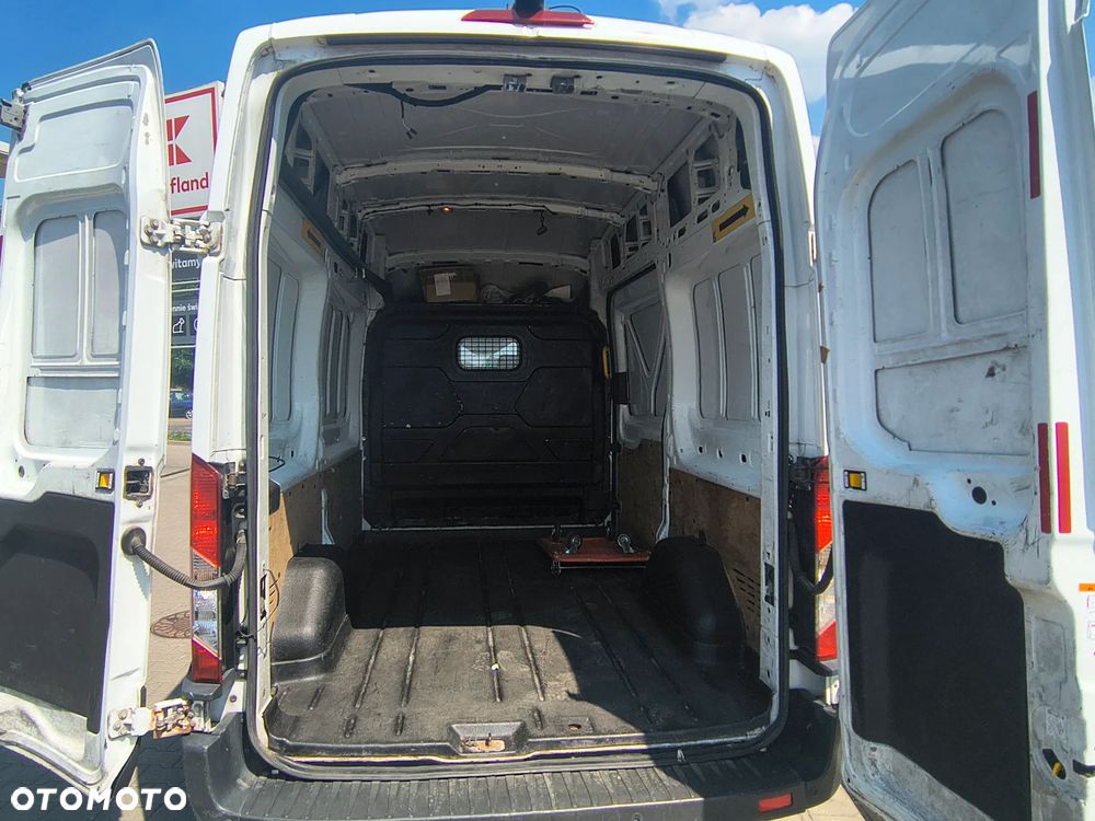 Ford Transit - 8