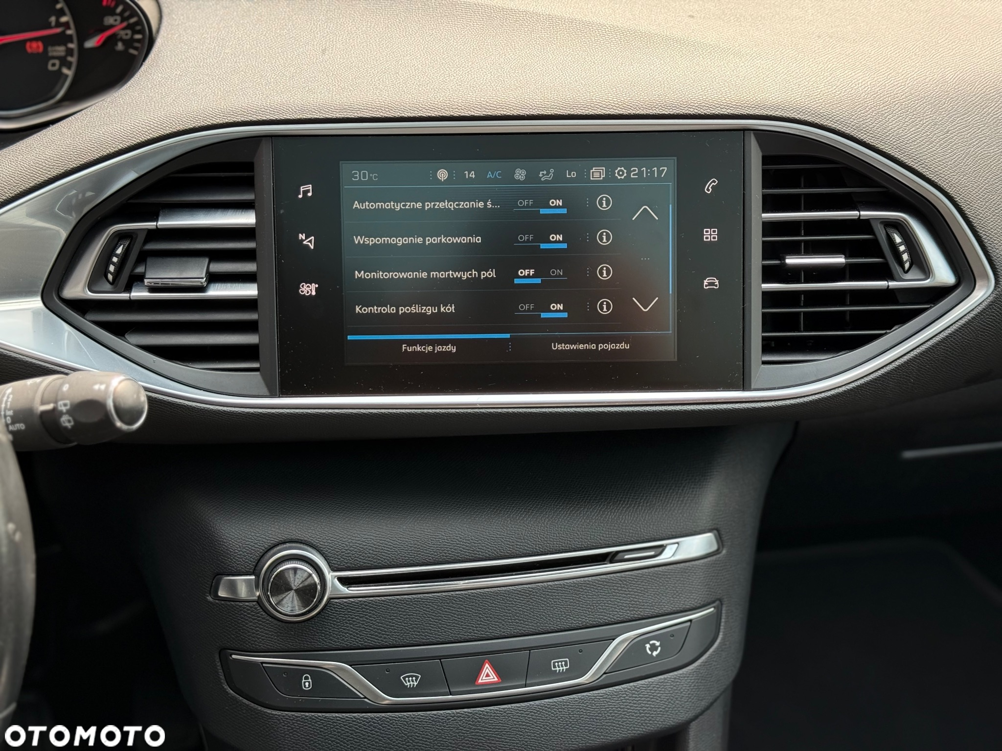 Peugeot 308 SW BlueHDi 150 Stop & Start Niveau 2 Business-Line - 25
