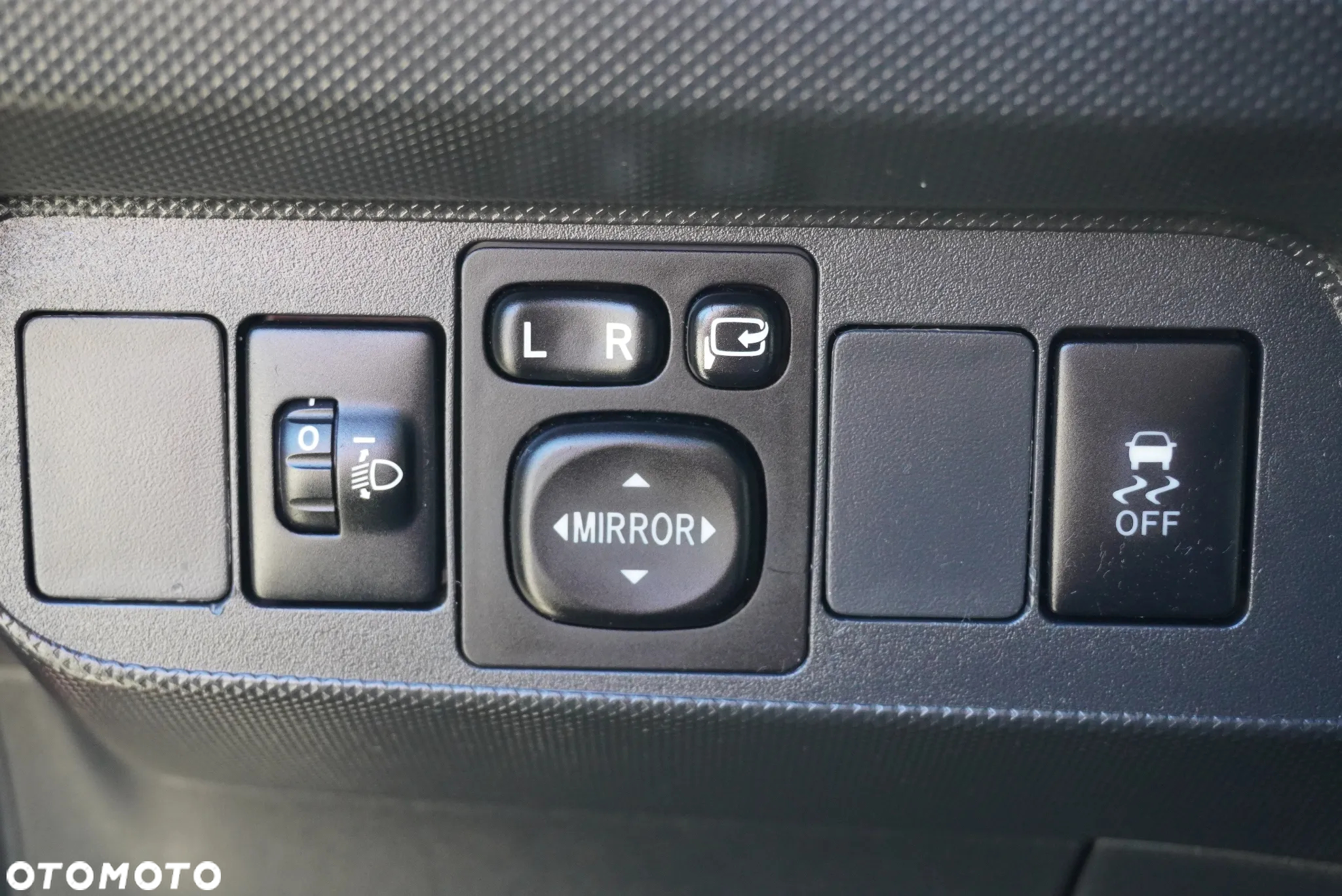 Toyota Auris 1.6 Executive - 31