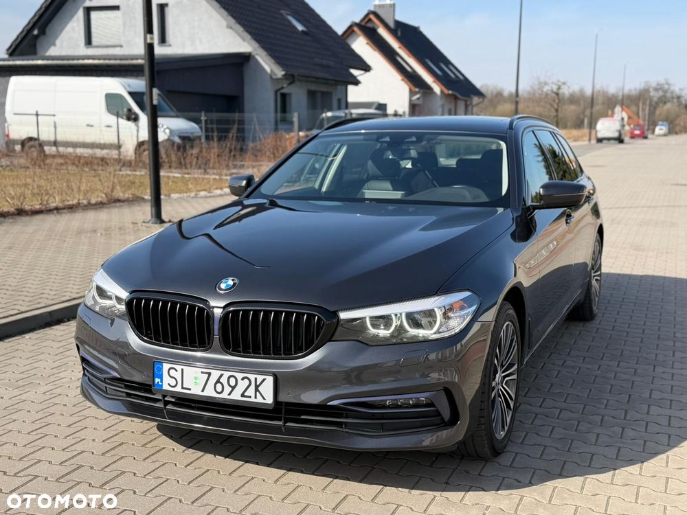 BMW Seria 5 530i Sport Line - 2