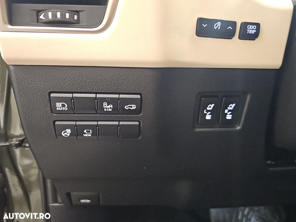 Lexus Seria NX 300h - 16