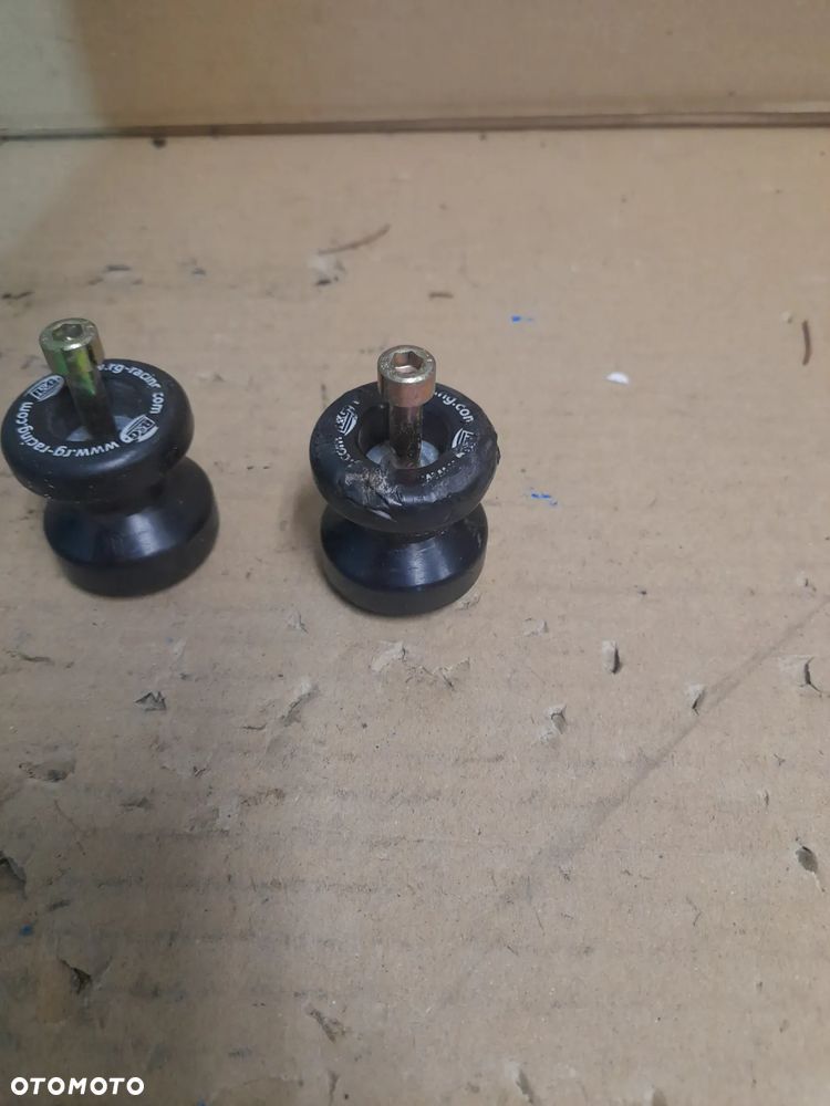 = YAMAHA R1 RN22 CRASHPad crashpady 2009 - 4