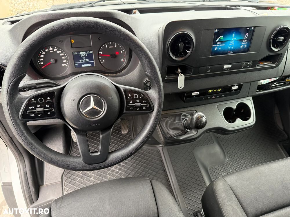 Mercedes-Benz SPRINTER - 9