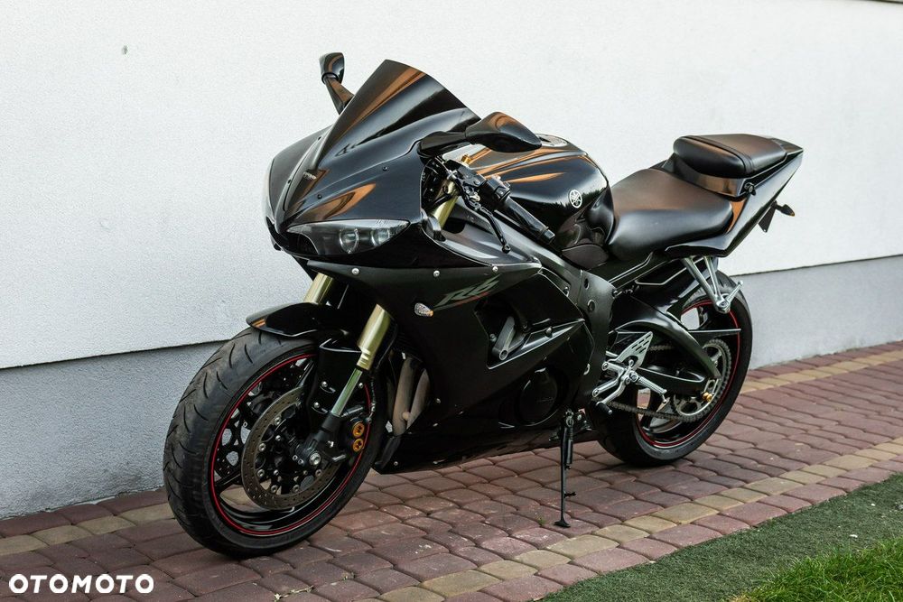 Yamaha R6 - 6