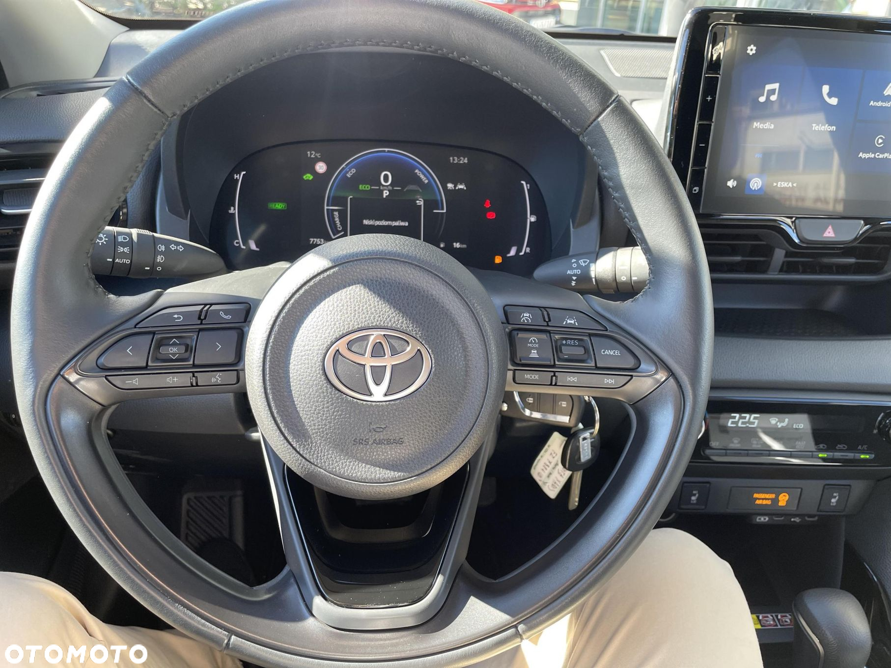 Toyota Yaris Hybrid 1.5 Style - 17