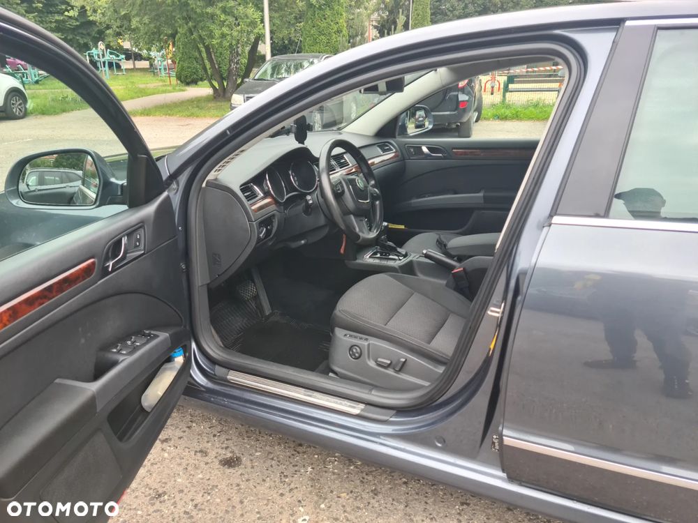 Skoda Superb 1.8 TSI Elegance DSG - 7