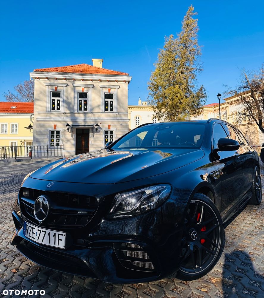 Mercedes-Benz Klasa E AMG 63 S 4Matic+ T 9G-TRONIC - 16