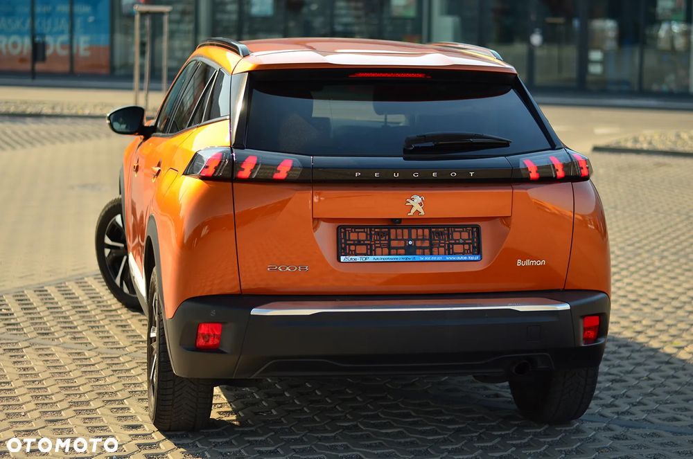 Peugeot 2008 PureTech 100 Allure S&S BVM6 - 9