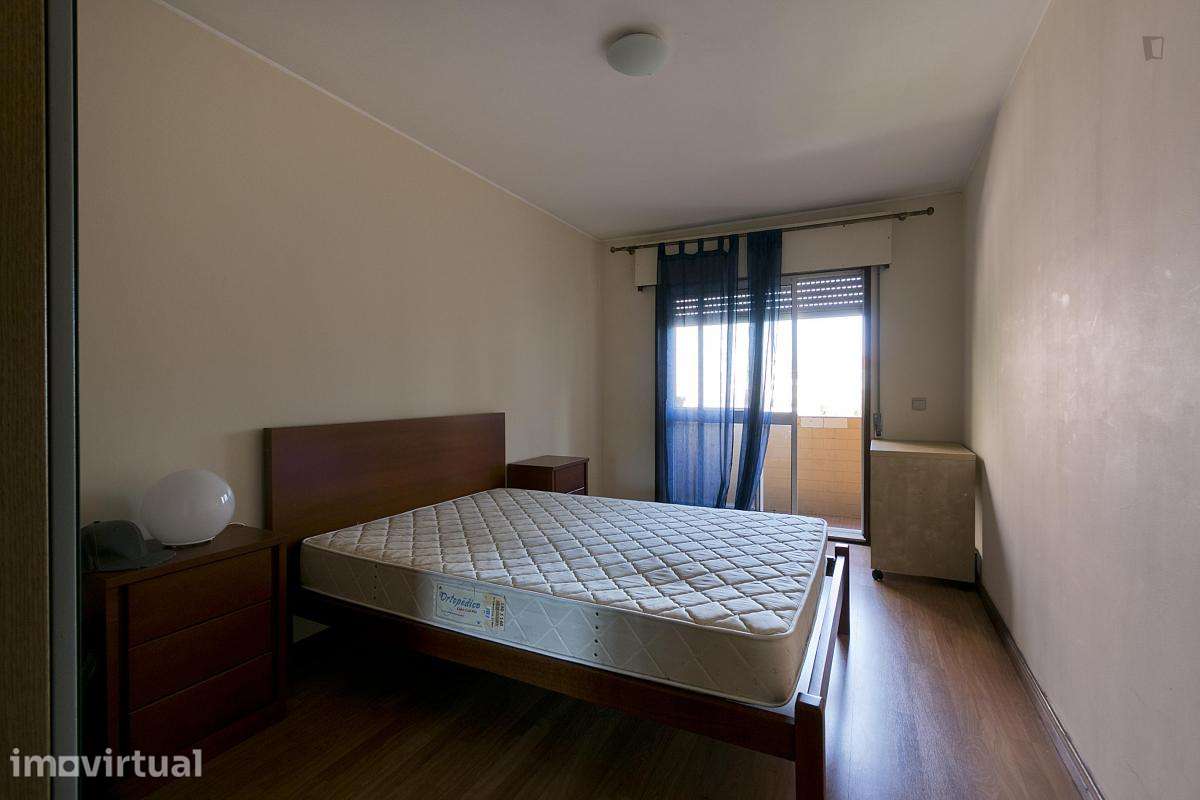 Apartamento com 2 quartos - localizado em Ramalde Porto - Grande imagem: 2/34