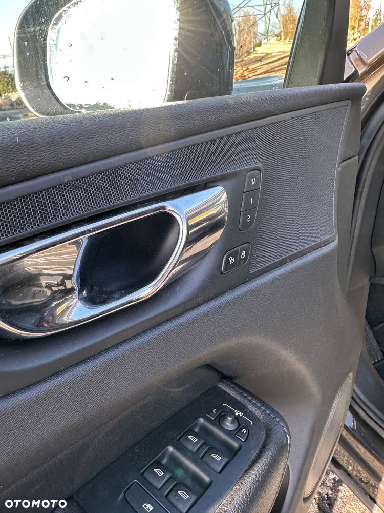 Volvo XC 60 T8 AWD Plug-In Hybrid Inscription - 14