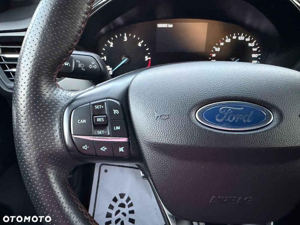 Ford Focus 1.5 EcoBlue Start-Stopp-System ST-LINE - 24