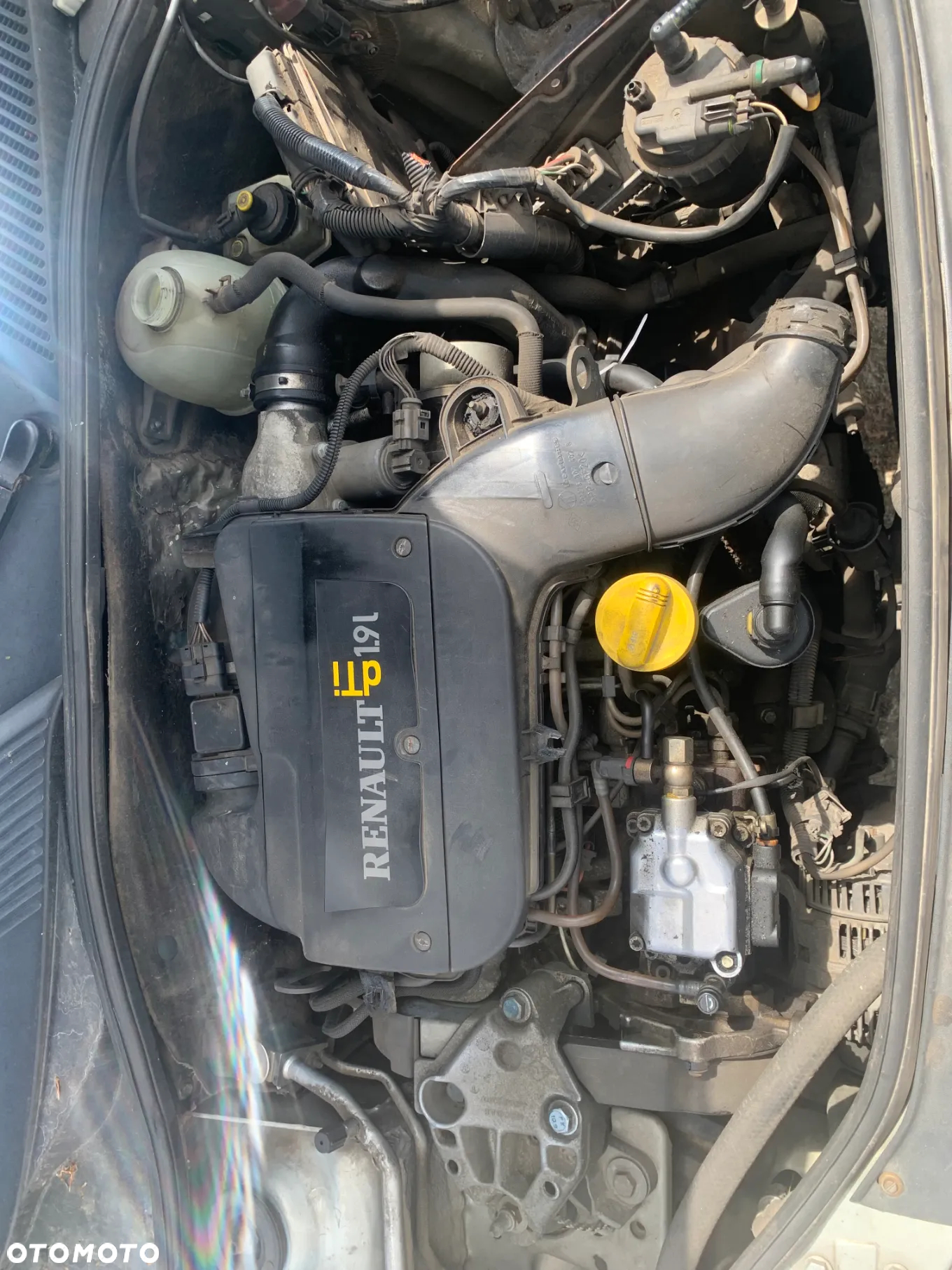 RENAULT CLIO 2001 *SAMOCHÓD NA CZĘŚCI* 902 MASKA LAMPA DRZWI LUSTERKO ZDERZAK GRILL BŁOTNIK KLAPA BELKA PRAWE LEWE PRZÓD TYŁ - 6