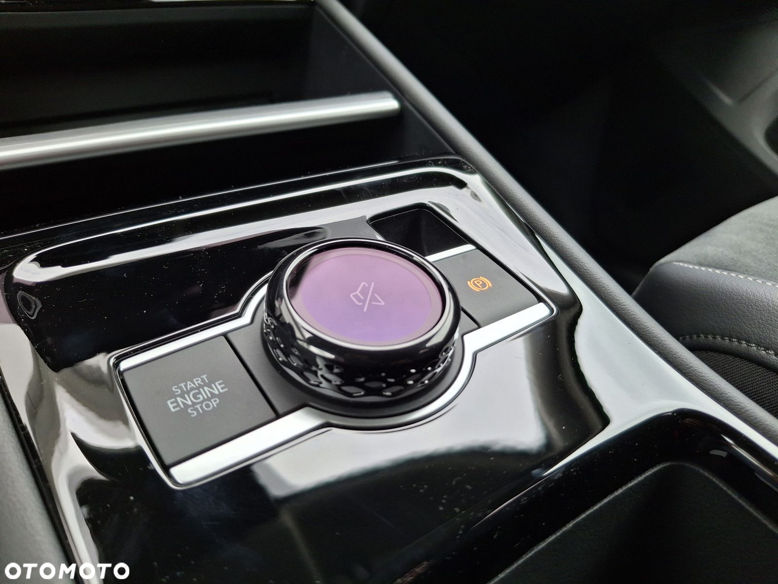 Volkswagen Tiguan - 12