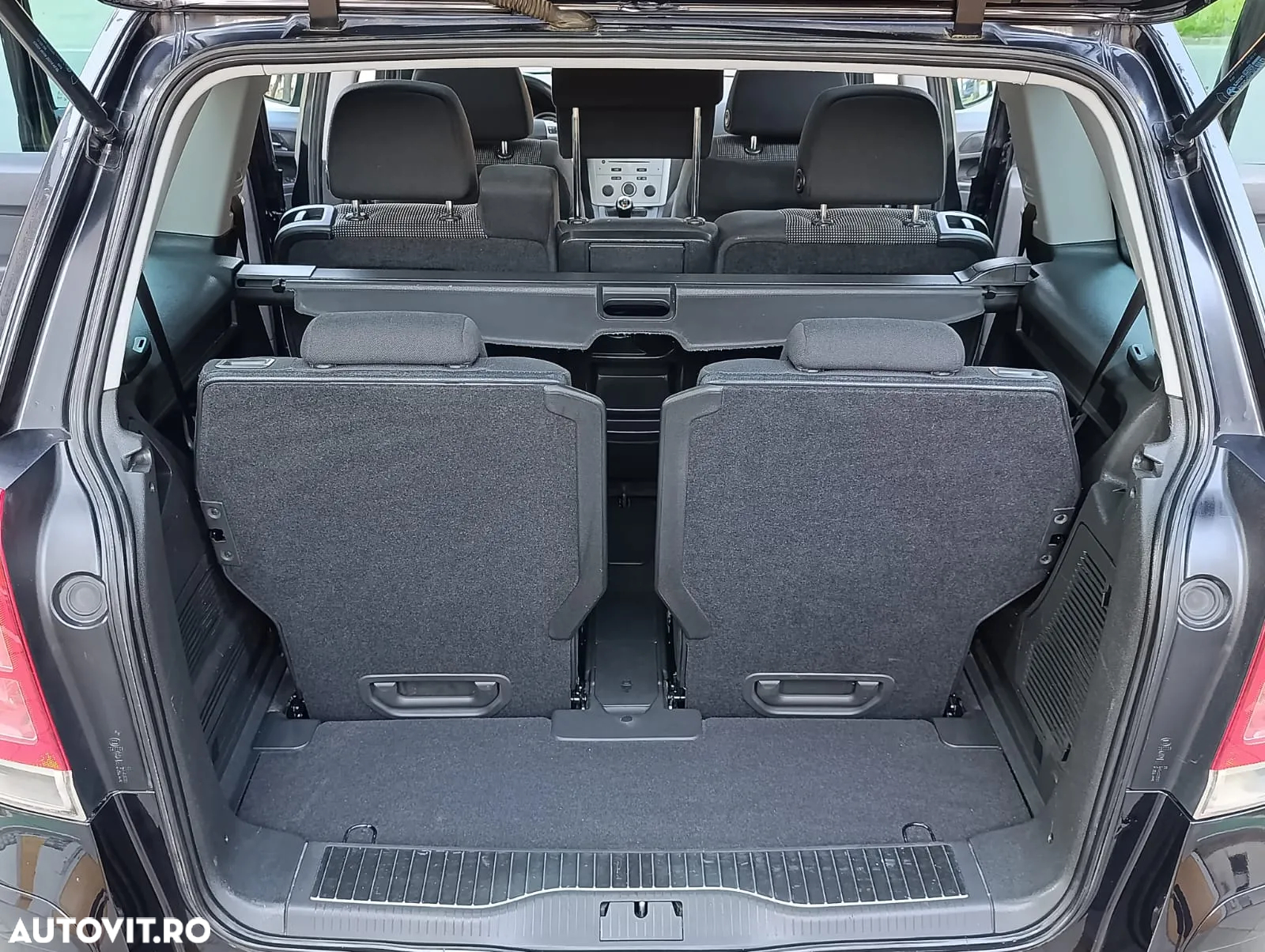 Opel Zafira - 8