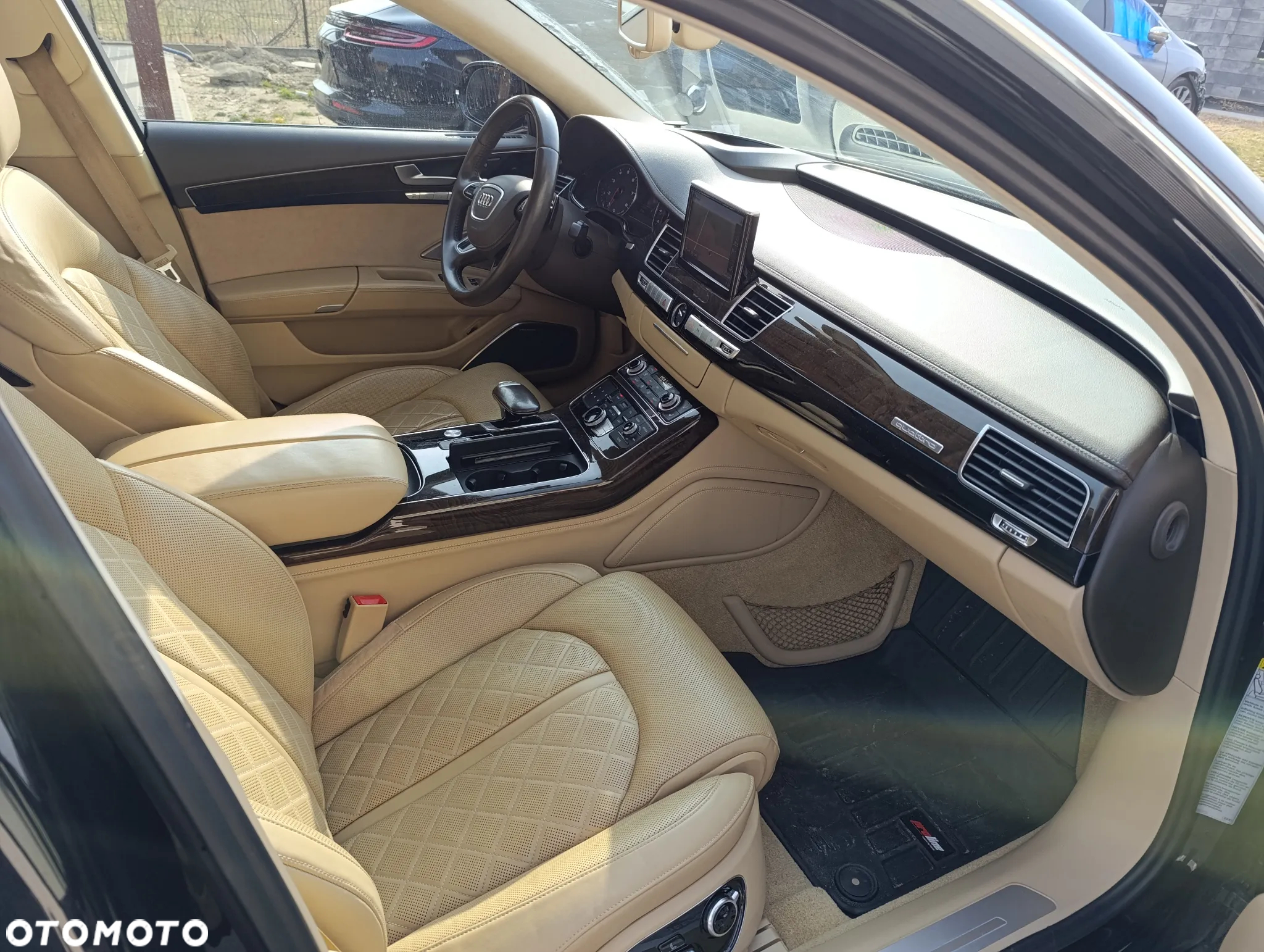 Audi A8 4.0 TFSI L Quattro - 10