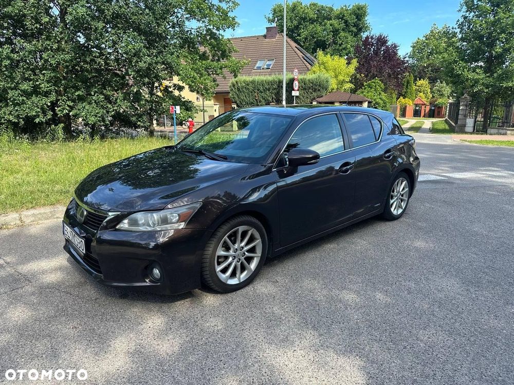 Lexus CT - 3