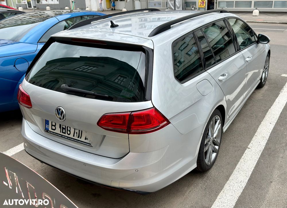 Volkswagen Golf - 4
