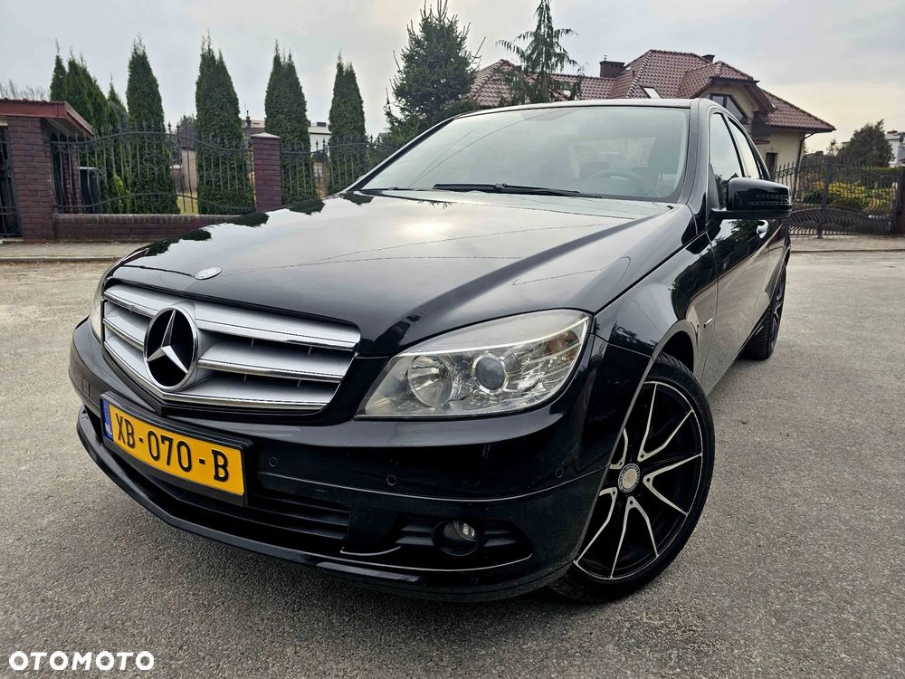Mercedes-Benz Klasa C 180 CGI Automatik BlueEFFICIENCY SPORT EDITION - 3