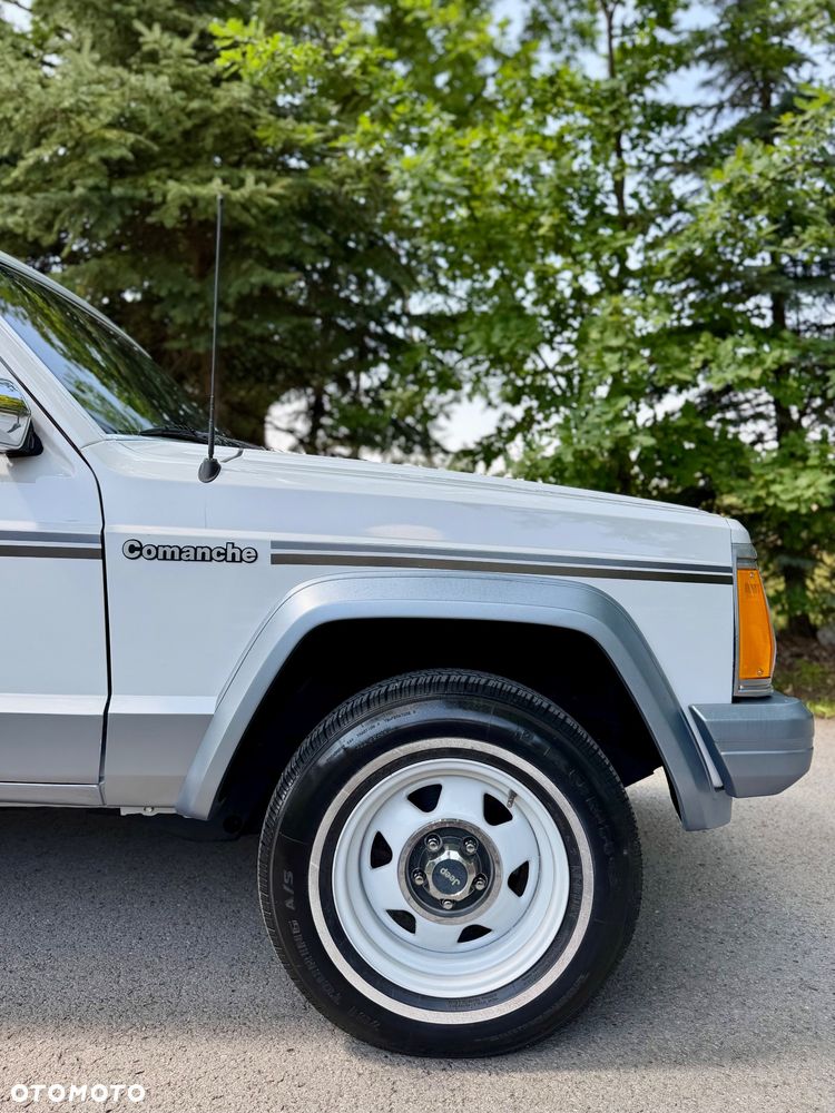 Jeep Comanche - 6