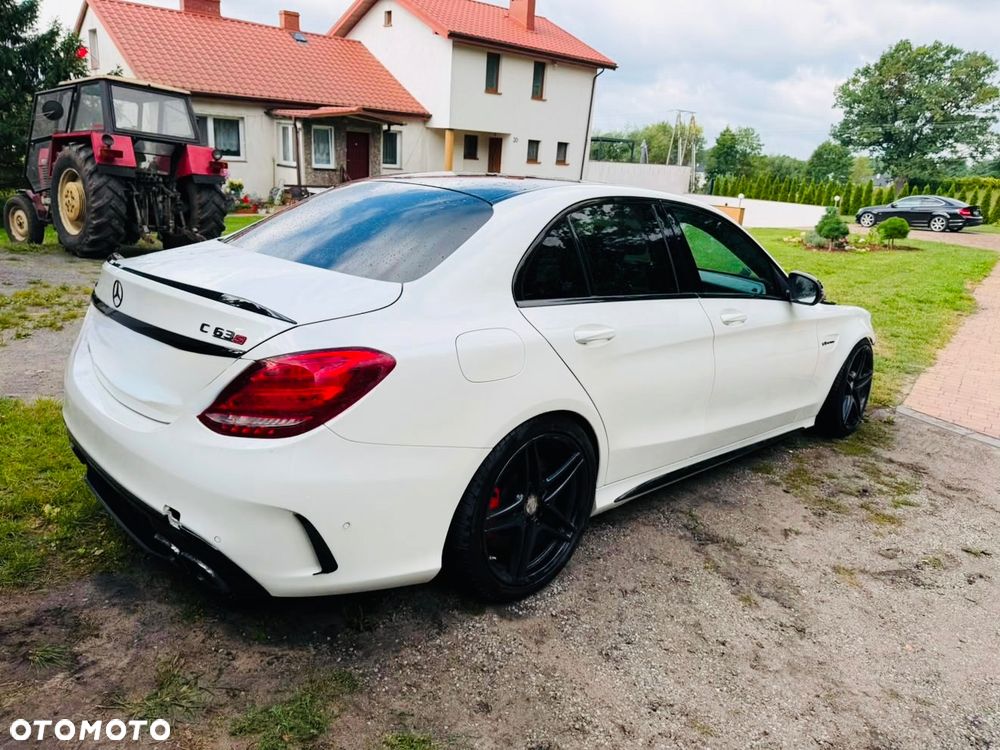 Mercedes-Benz Klasa C AMG 63 S - 4